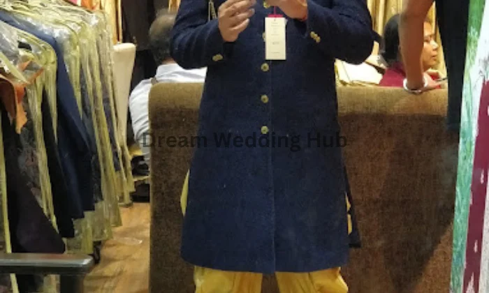 Manish Creations  Kalakar Street 